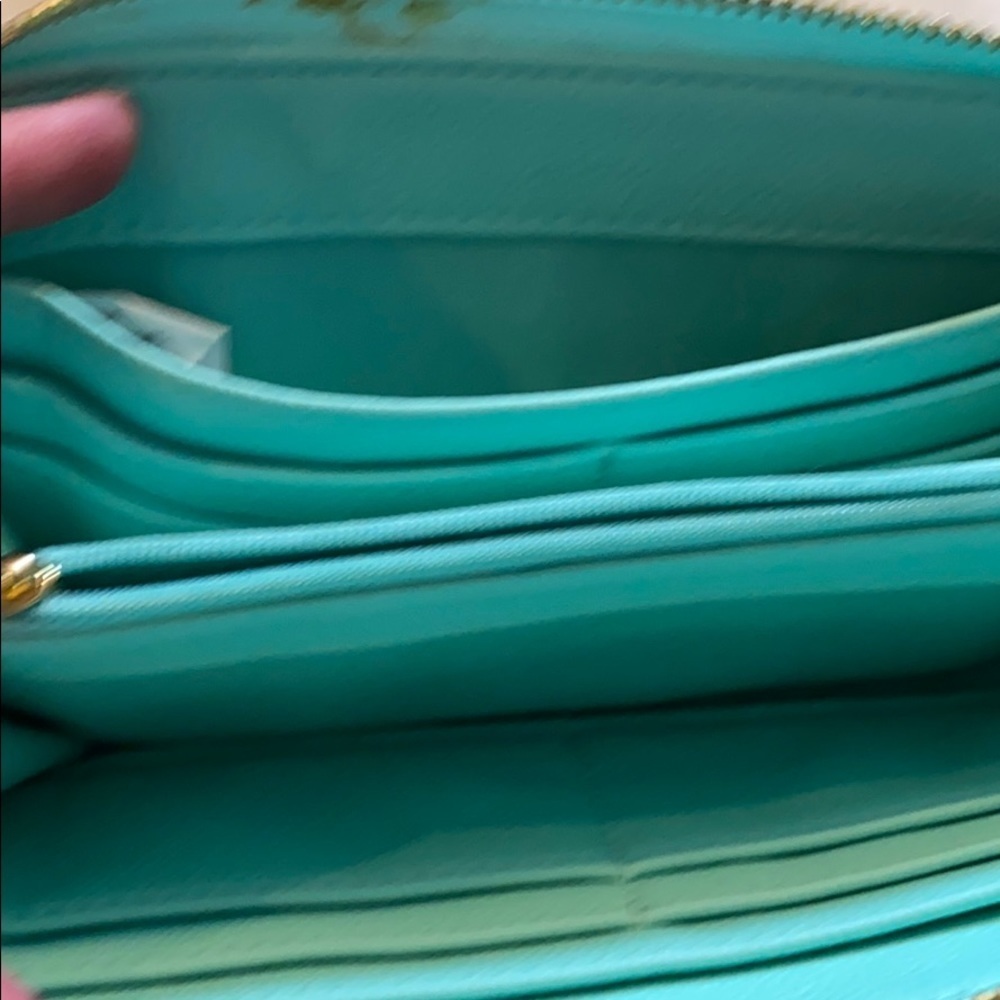 Floral wallet read description - Picture 4 of 7